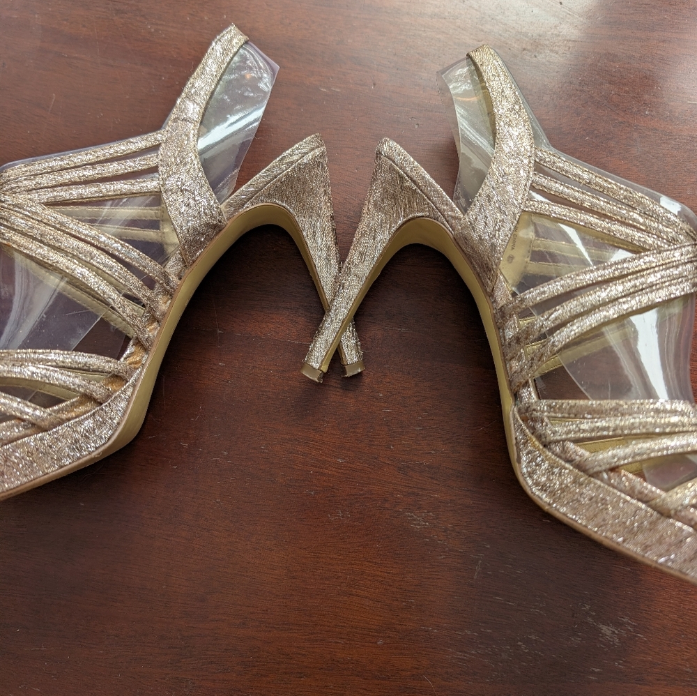 Papell Studio (Adrianna Papell) Gold With Silver Accents Strappy Heels - Picture 7 of 14